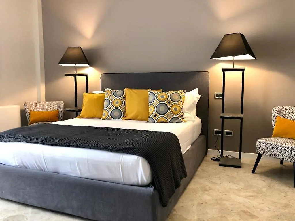 Appartamento Laus Via Sparano App.2- Lux & Design New! Bari Italia