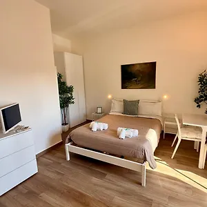  Dom wakacyjny Loft Corso Trieste Free Parking & Kitchen